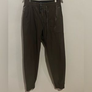 Lululemon ABC Jogger Large Dark Olive